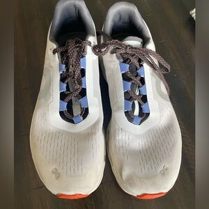On Cloud Monster Running shoes white/blue like new